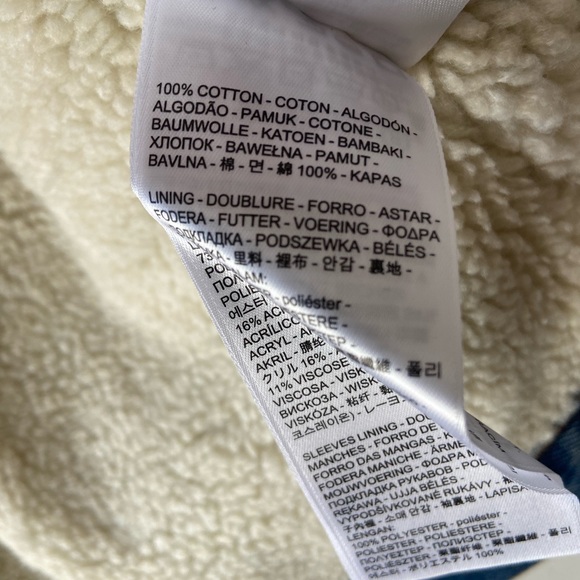 RARE Levi’s floral embroidered sherpa trucker jacket NWT - Picture 14 of 15